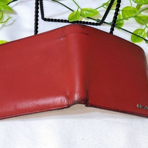 Prada Bifold Wallet in Red Authentic Good Condition - Picture 11 of 16